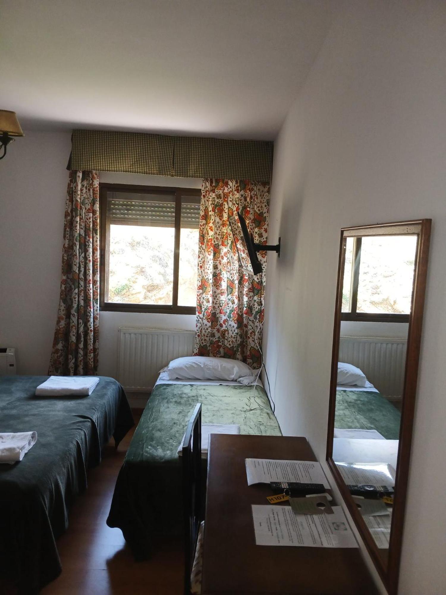 Hostal Rural Alto Tajo Poveda Poveda de la Sierra Extérieur photo